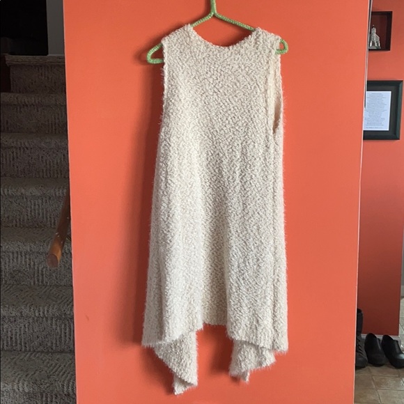 Long vest - Picture 3 of 4